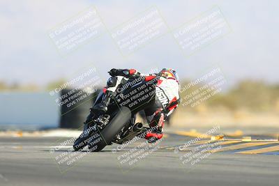 media/Jan-10-2025-CVMA Friday Practice (Fri) [[489e0da257]]/Group 4 and Trackday/Session 4 (Turn 16)/